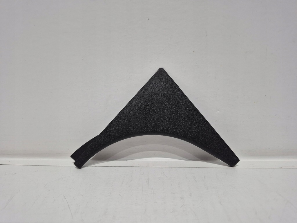 фото №1, Ford fiesta vi 02-08 3d hb молдинг рамки окно дверь правый перед