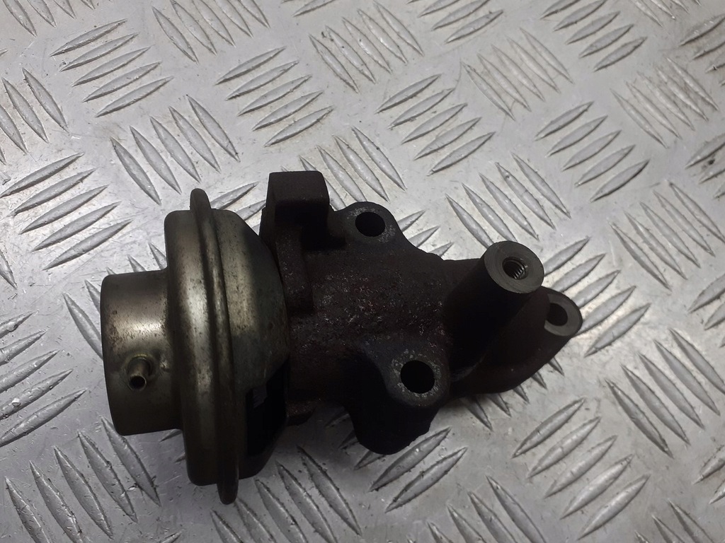 фото №1, Клапан egr toyota avensis t22 2.0 d4d