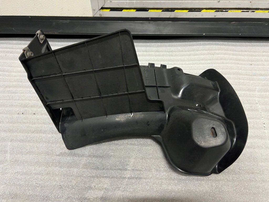 фото №11, Mazda 3 bp подкрылок левая задние sedan rok 2020