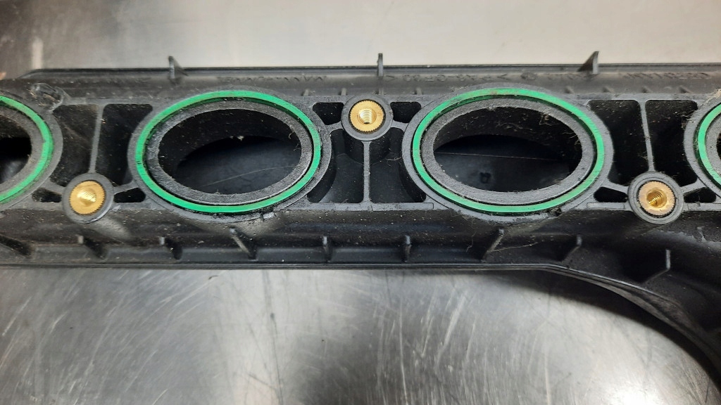 фото №7, Коллектор всасывающий volvo s60 v60 s80 s40 v50 2.5t t5