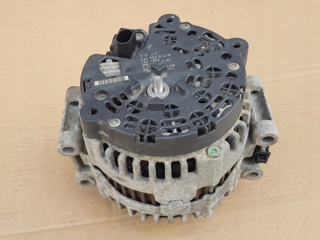 Купити Генератор 180a / audi a6 c6 / 2.4 - 2.8 - 3.0 - 3.2 / перевірений справний