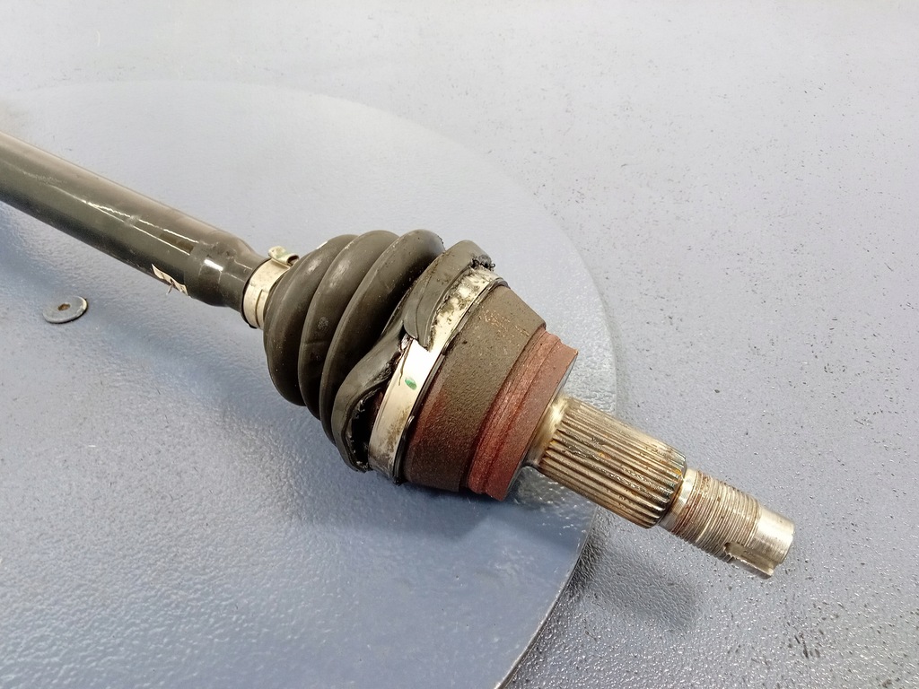 фото №2, Alfa romeo stelvio qv 2.9bt приводной вал правая перед