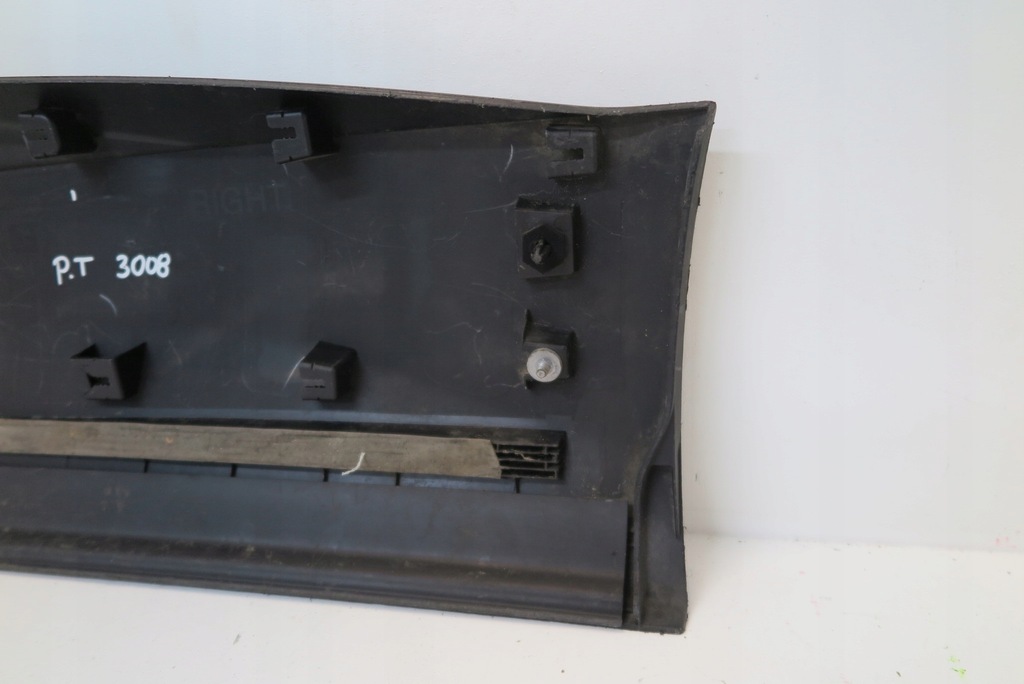 фото №9, Молдинг накладка двері правий задня задня права peugeot 3008 ii 9811597177