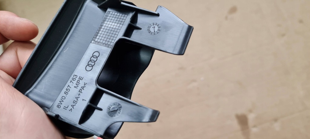 Купити A4 b9 8w заглушка oparcja поперечина сидіння сидіння задня sline sedan 8w0857763