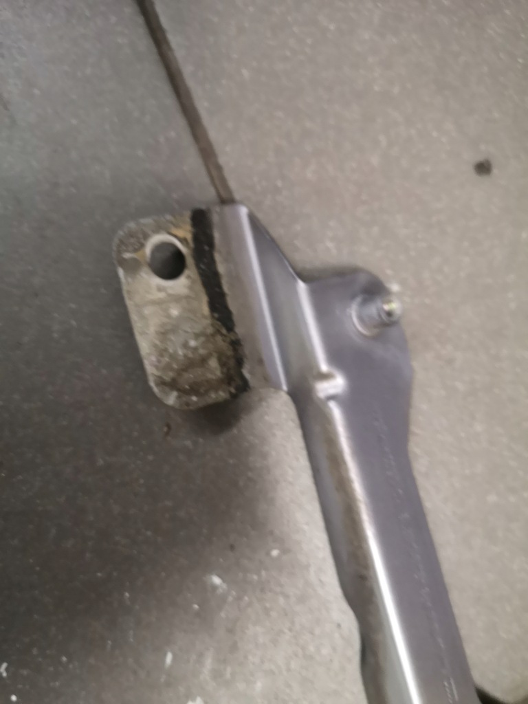 фото №7, Кронштейн крыла левая audi a8 d3 4e0810697b