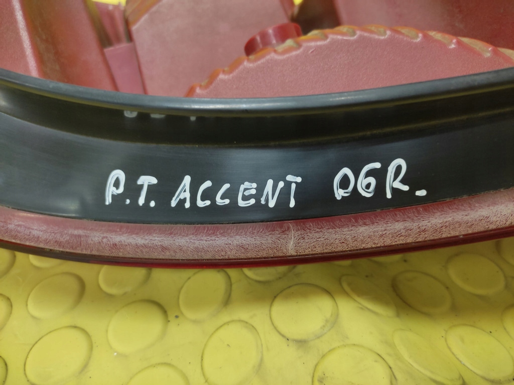 фото №10, Hyundai accent лампа правый задняя