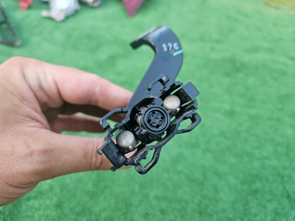 фото №5, Омыватель лампы левый toyota hilux viii 16-