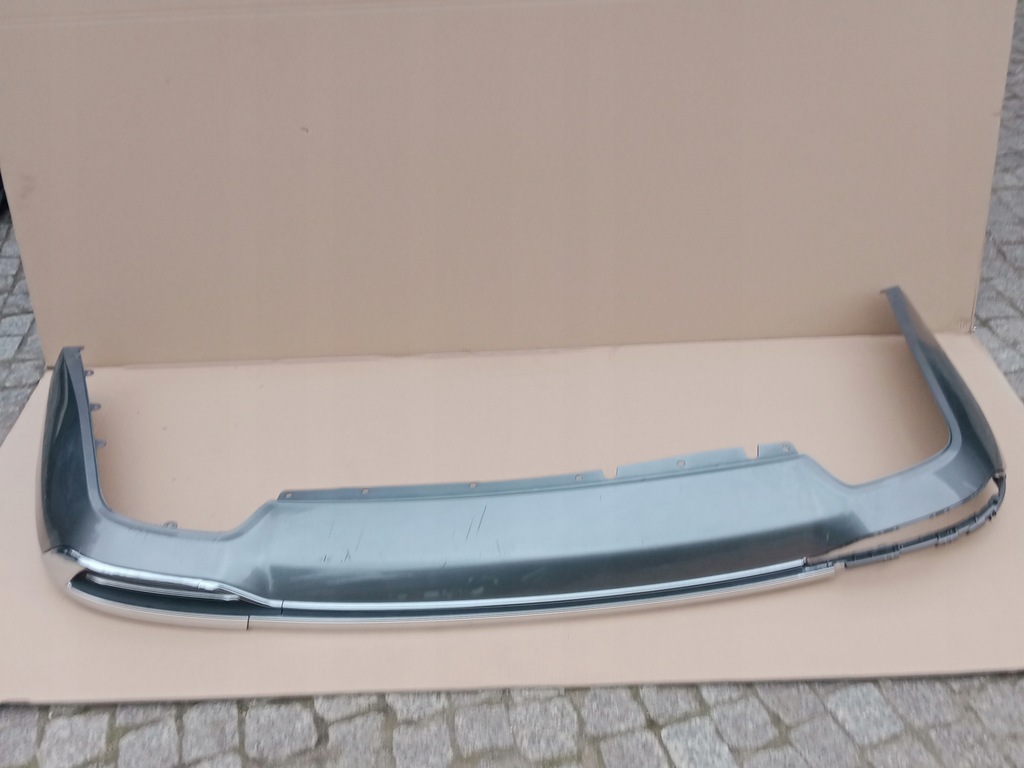 фото №1, Audi a8 d4 накладка хром бампер задня