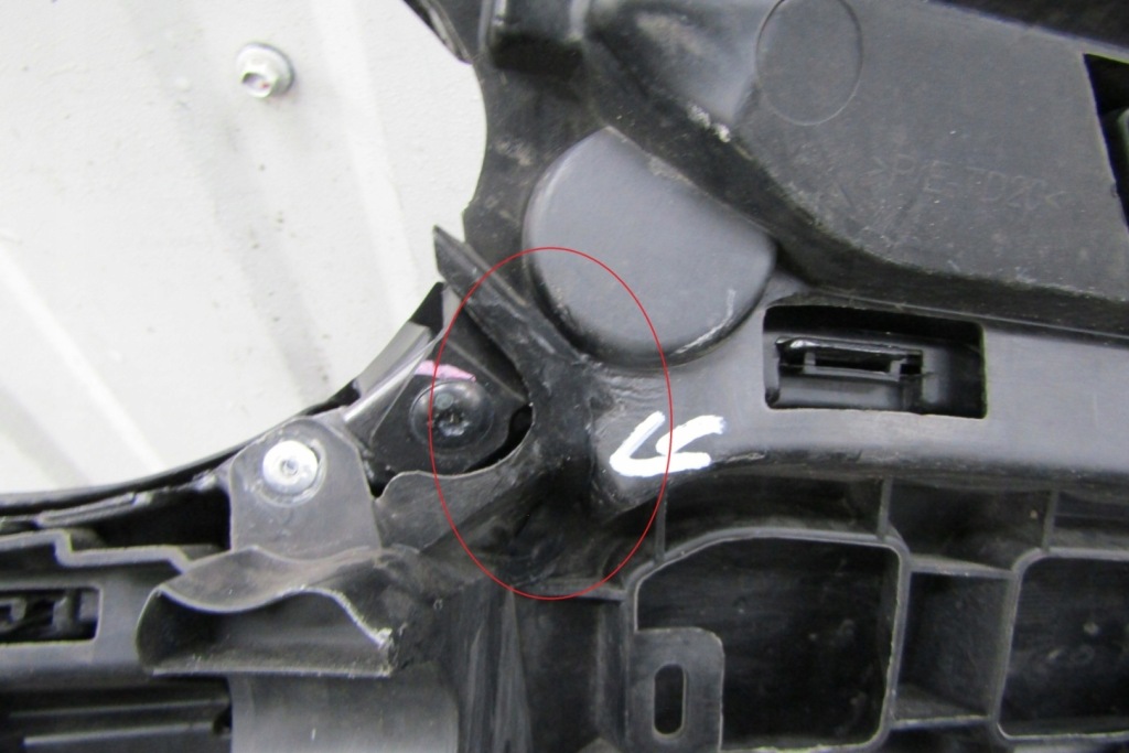 Бампер перед передний renault megane 3 3 рестайлинг  13- Оригинал