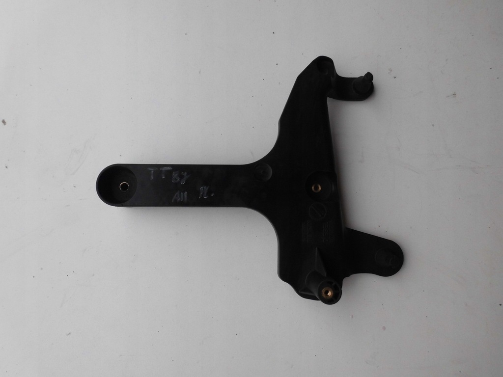 фото №1, Кронштейн фильтра воздуха 8j0129671a tt 8j 2.0tdi