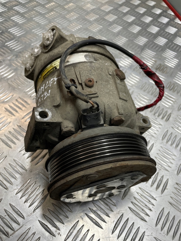 Компрессор кондиционера 1135320 opel signum рестайлинг  1,9 ctdi Оригинал