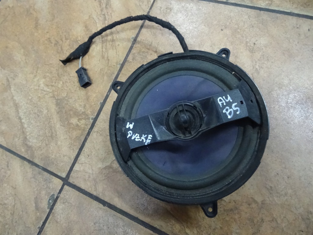 Купити Audi a4 b5 динамік задній 8d9035412b