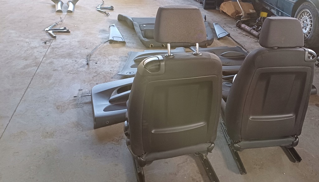 фото №8, Bmw e88 1 cabrio mpakiet сиденья sporty заднее сиденье обшивки kpl.