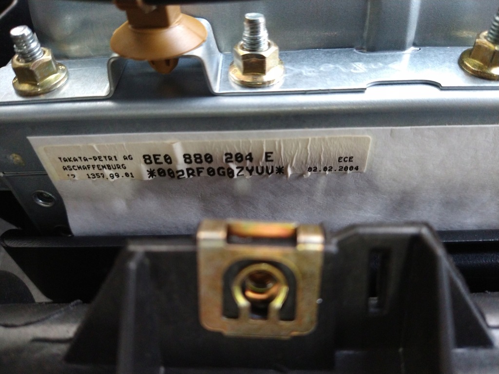 фото №5, Приборная панель приборная консоль audi a4 b7 04-08 czarna