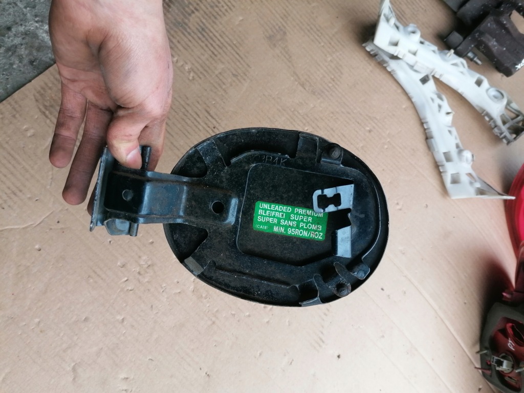 фото №2, Mazda 3 bk крышка заливной топлива hb