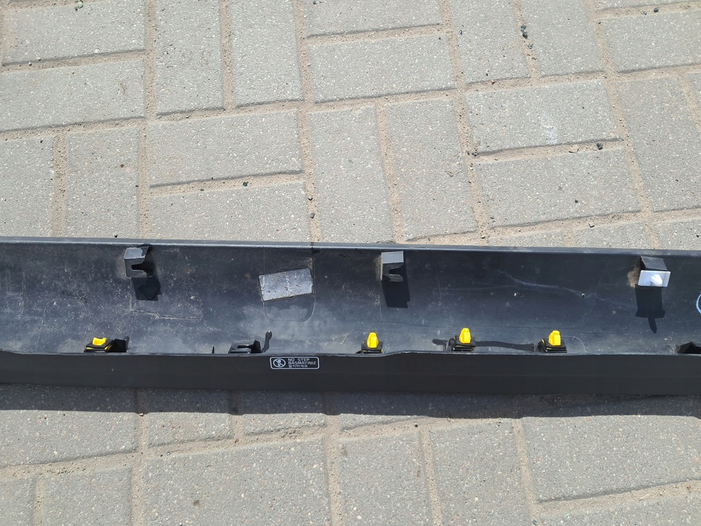 фото №7, Kia stonic молдинг поріг накладка поріг права 87754-h8400