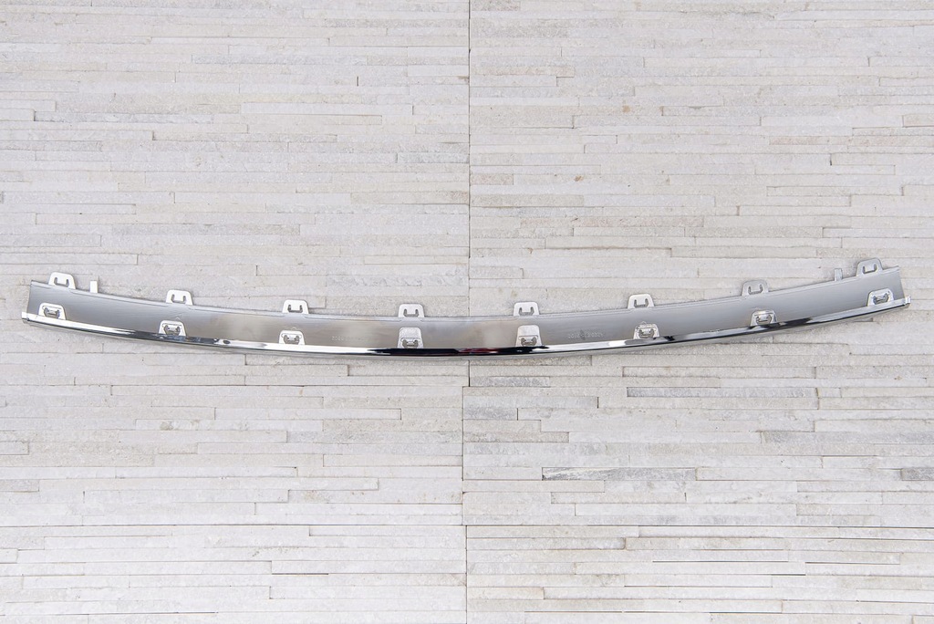 фото №12, Mercedes c w205 молдинг бампера перед a2058858802