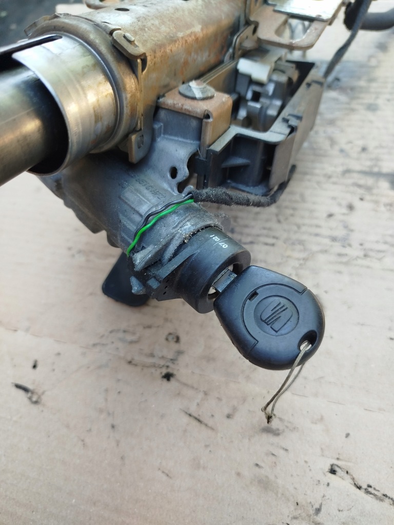 фото №7, Колонка рулевая замок зажигания seat ibiza iii 6q1019801h