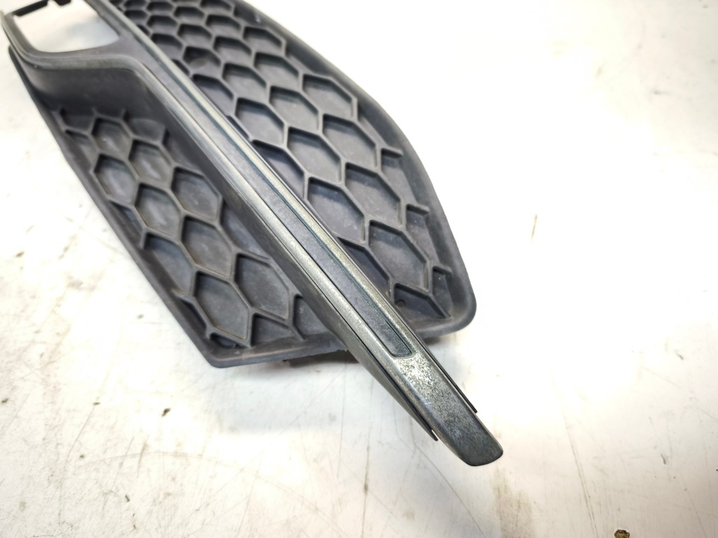 фото №6, Решётка решётка радиатора бампера левая audi a1 8x 8v0807681g