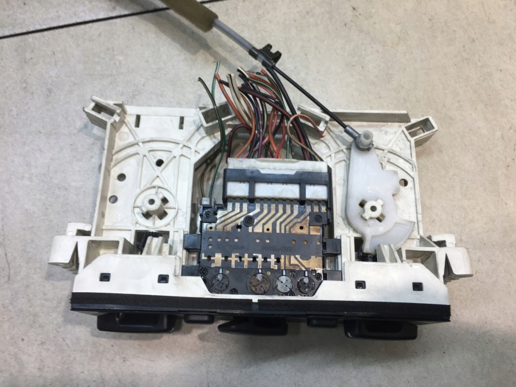 фото №3, Панель обдув кондиционера space star mr262492