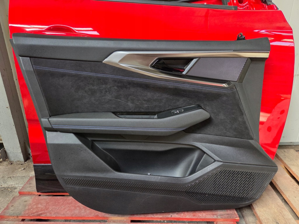 фото №1, Renault austral 24' оббивка дверна передня alpine