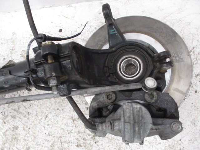 фото №8, Peugeot 2008 1.5 амортизационная стойка поворотный кулак амортизатор правый