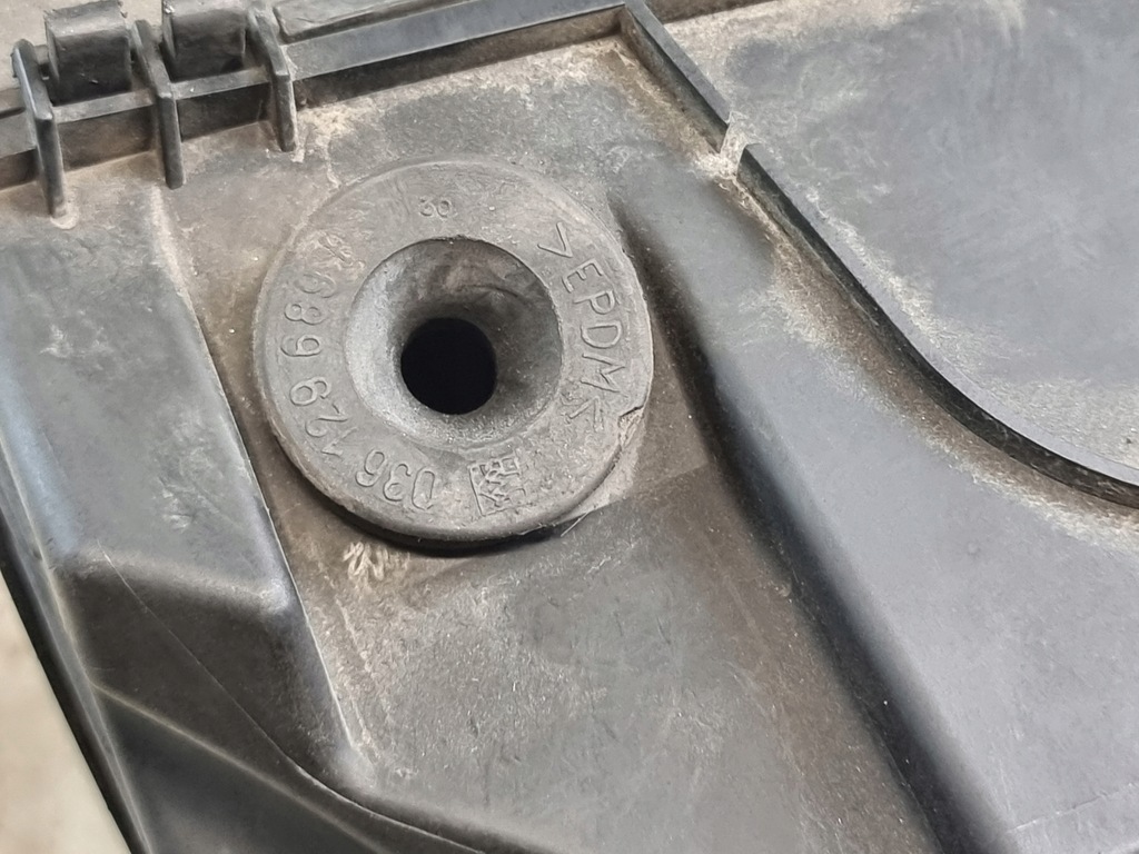 фото №15, Audi оригінальний номер 4f0133835h корпус фільтра повітря