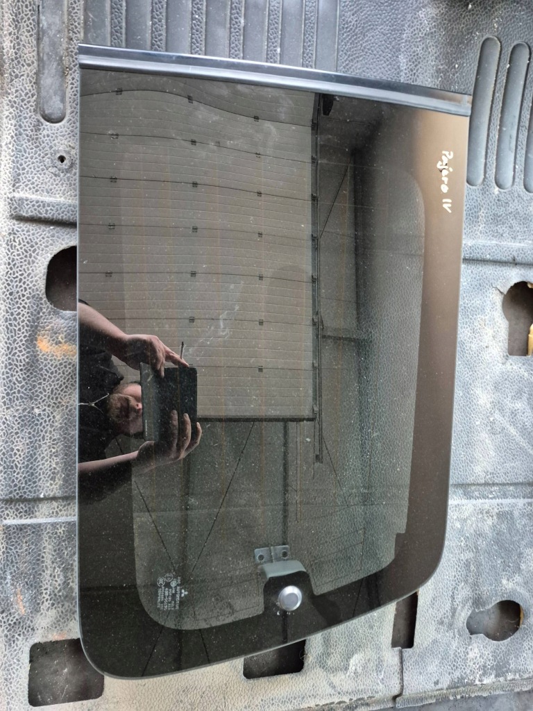 Купить Стекло кузовная задняя pajero iv