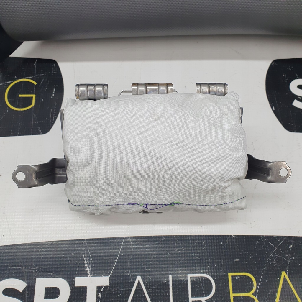 фото №8, Aygo панель приладів консоль подушки безпеки ремені подушка безпеки