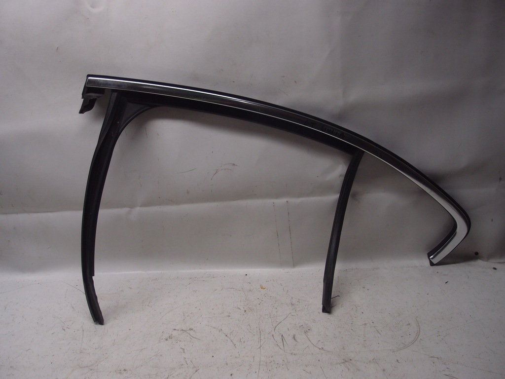 фото №2, Верхний молдинг дверь giulia левый задняя