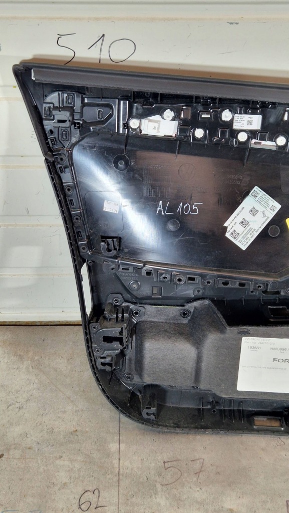 Карка дверь передних правый  volkswagen passat b9 business hig 3j1867012g Недорого