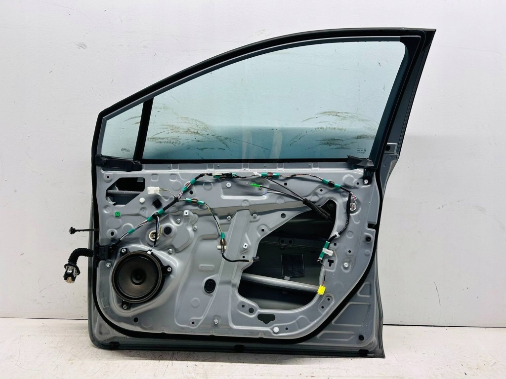 фото №11, Corolla e21 двері передні праве правий перед повний 1h5