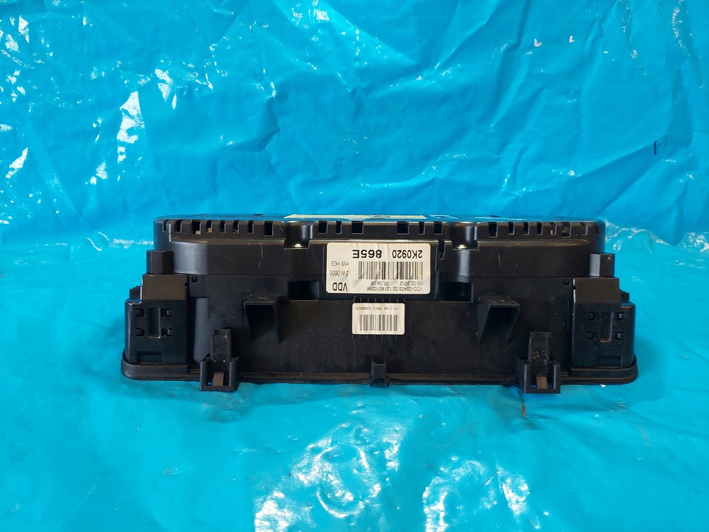 фото №10, Лічильник приладова панель caddy iii 1.6 tdi 2012 r 2k0920865e