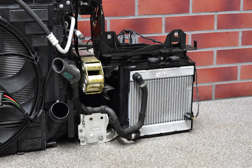 фото №7, Bmw 5 f07 gt lci підсилювач pas радіатор 2.8i