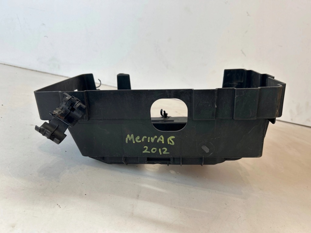 Основание корпус аккумулятор opel meriva b с Разборки