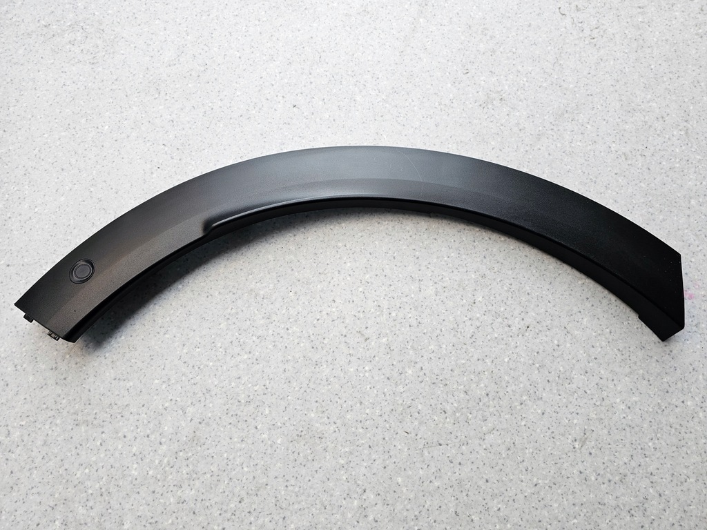 фото №1, Smart #5 молдинг бампера задня права pdc 8893936287