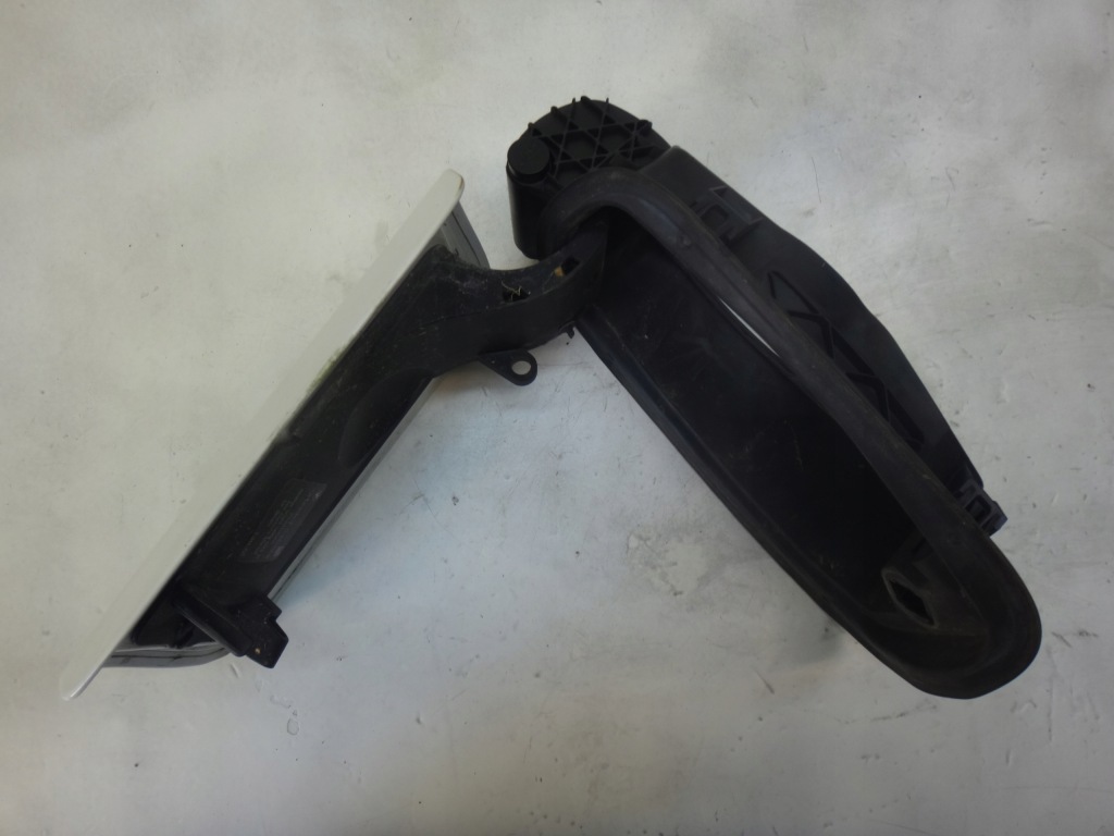 фото №9, Кришка петля заливної пального bmw f10 alpinweiss a300