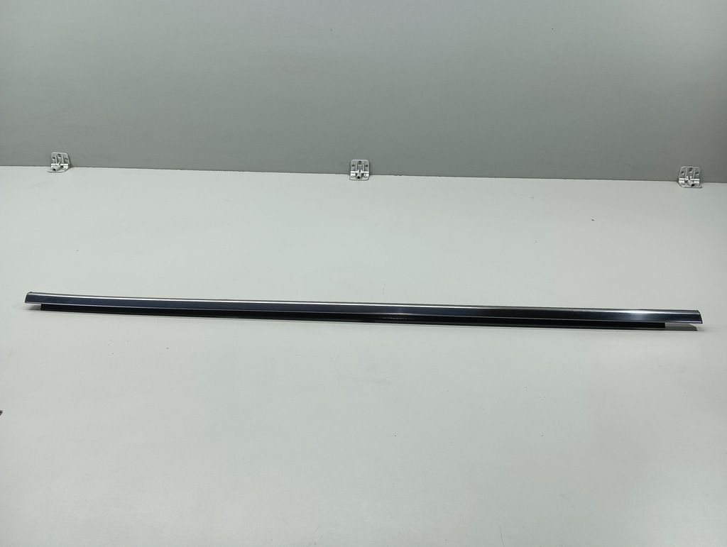 фото №1, Молдинг уплотнитель дверь правый задняя renault megane iv kombi