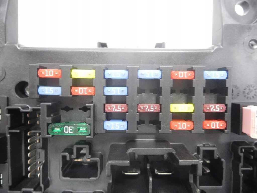 фото №7, Коробка предохранителей mitsubishi lancer viii оригинальный номер 8637a826