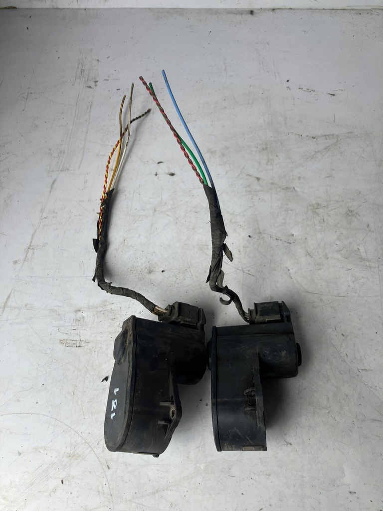 фото №1, Моторчик тормоза ручного c4 picasso ii штекер