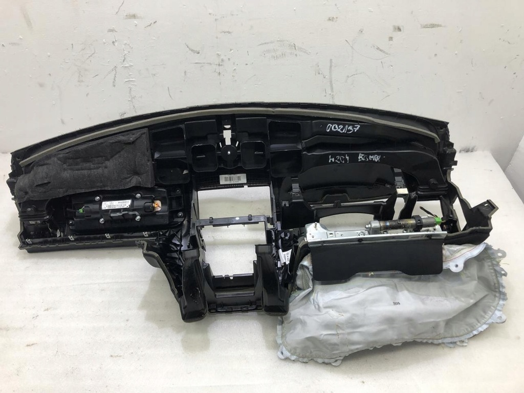 фото №14, Панель приладів панель приладів подушка безпеки ремені mercedes w204 europa