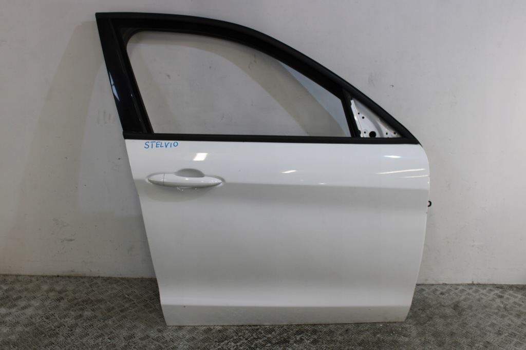 фото №1, Дверь правый перед передние alfa romeo stelvio