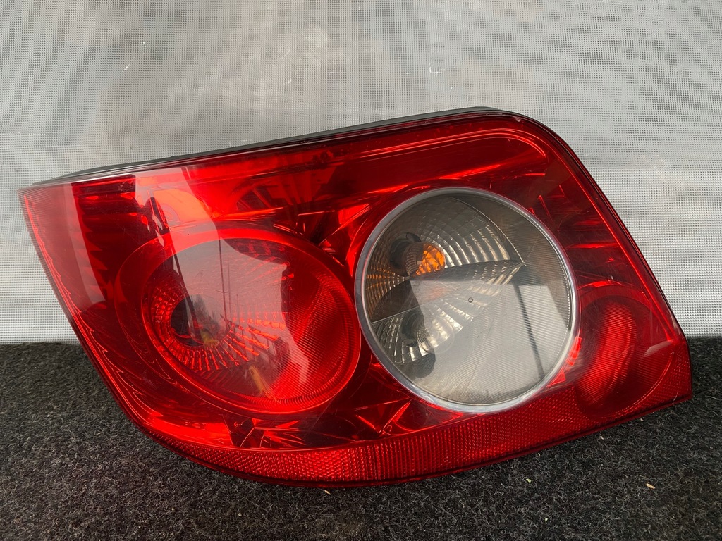 фото №1, Лампа лівий задня renault megane ii cc cabrio + вкладиш - 8200142688