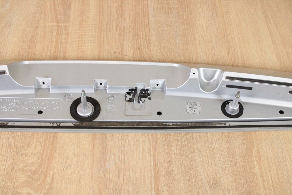 фото №7, Спойлер крышки багажника kia sorento ii xm 872102p000 2.2l дизель 145kw