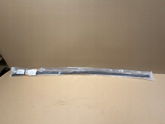 фото №1, Bmw x5 e70 прокладка капот перед передняя