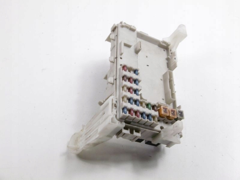 фото №5, Corolla 9 e12 коробка предохранителей 1103 04 2b25