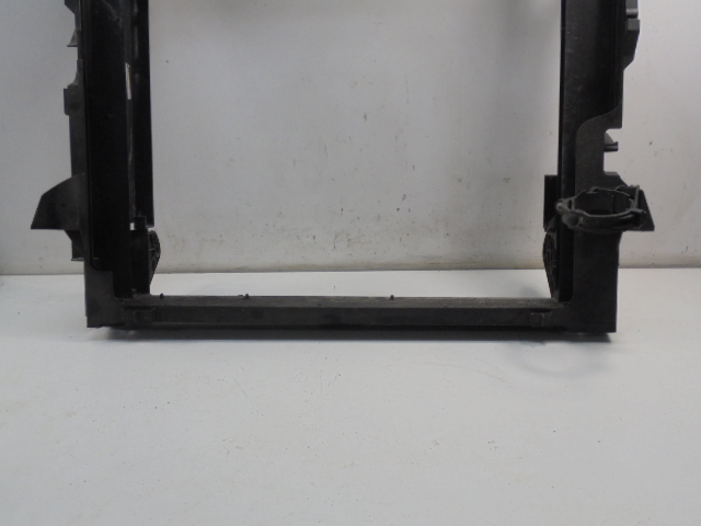 фото №8, Bmw x5 f15 рамка кронштейн радиатора 3,0d 7634577 8570841