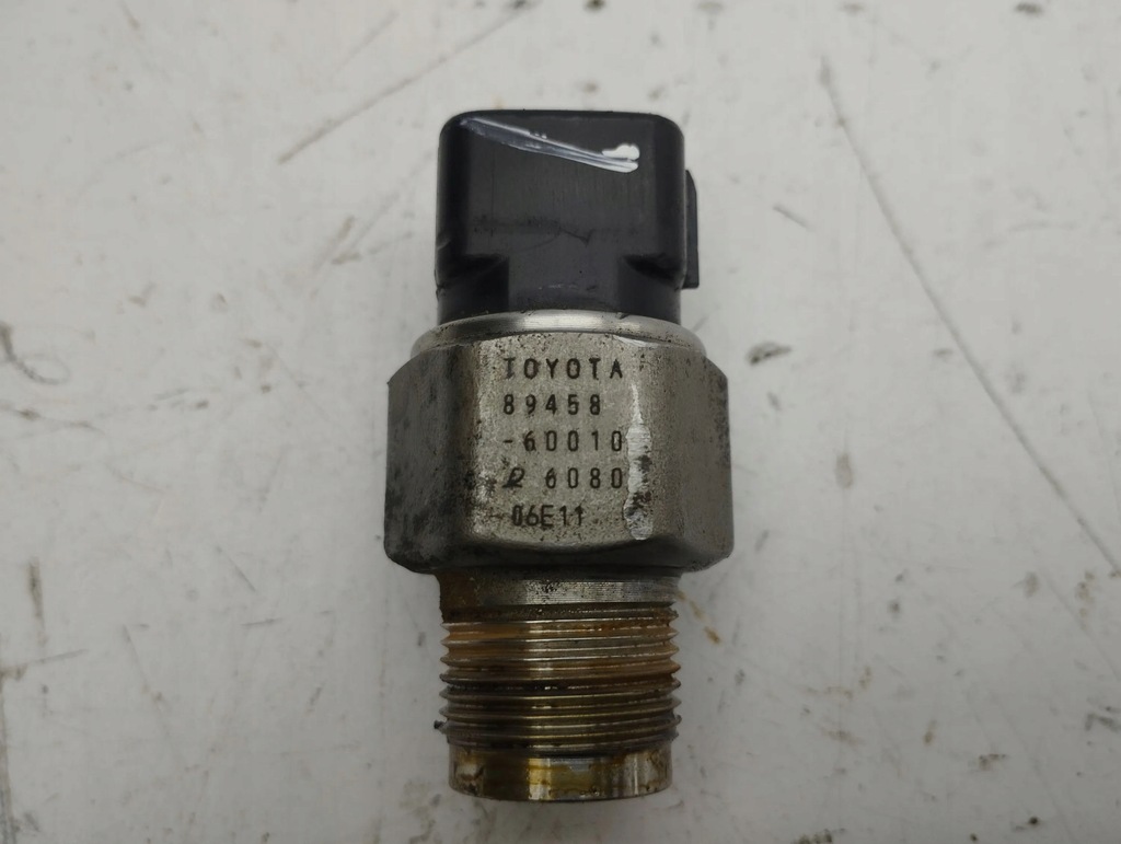 фото №6, Toyota corolla verso ar10 2005 датчик давления топлива