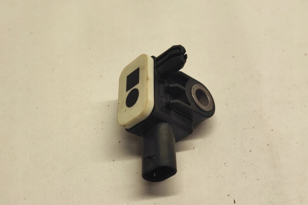 фото №9, Датчик удара подушки безопасности воздушной bmw 1 f20 9234989 1.5l бензиновый