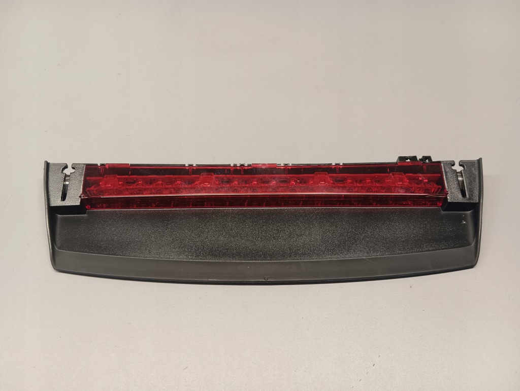 фото №1, Додаткові третій світло стоп-сигнал audi a6 c7 sedan 4g5945097